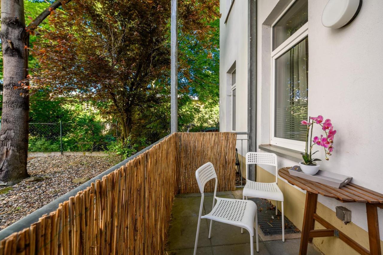 Helle Wohnung In Sudenburg Mit Balkon - Wlan, 4 Schlafplaetze マクデブルク エクステリア 写真